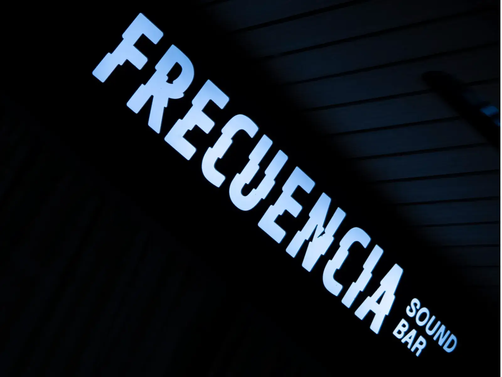 Frecuencia Sound Bar: una nueva experiencia gastronómica y sonora en Costa del Este