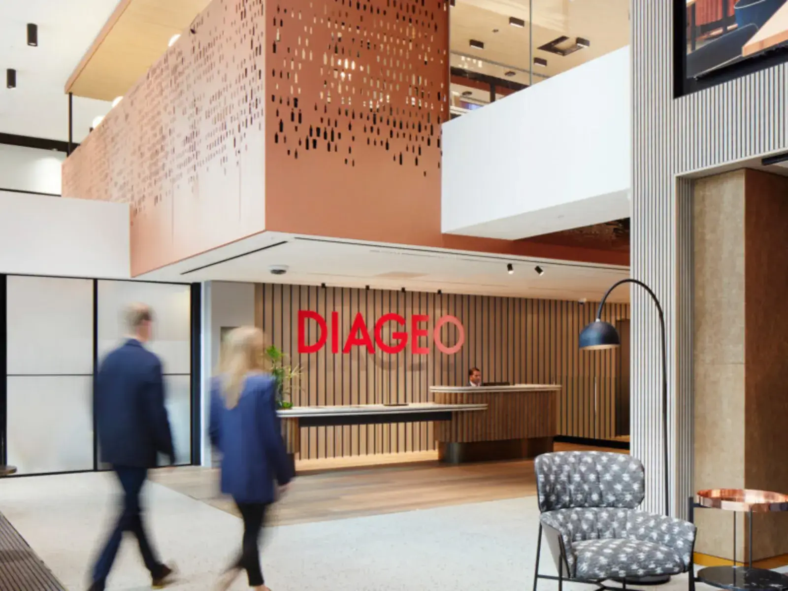 Diageo activa un plan de ahorro de US$1.000 millones para recuperar competitividad