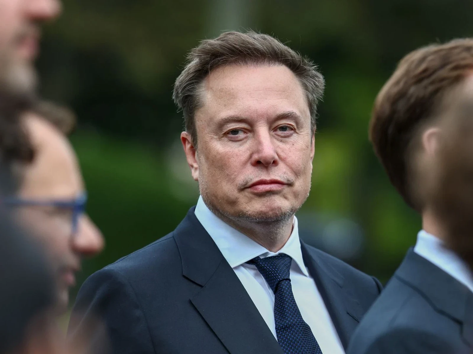 Musk apunta a la fabricación de chips y reconoce que liderar el sector podría tomar años
