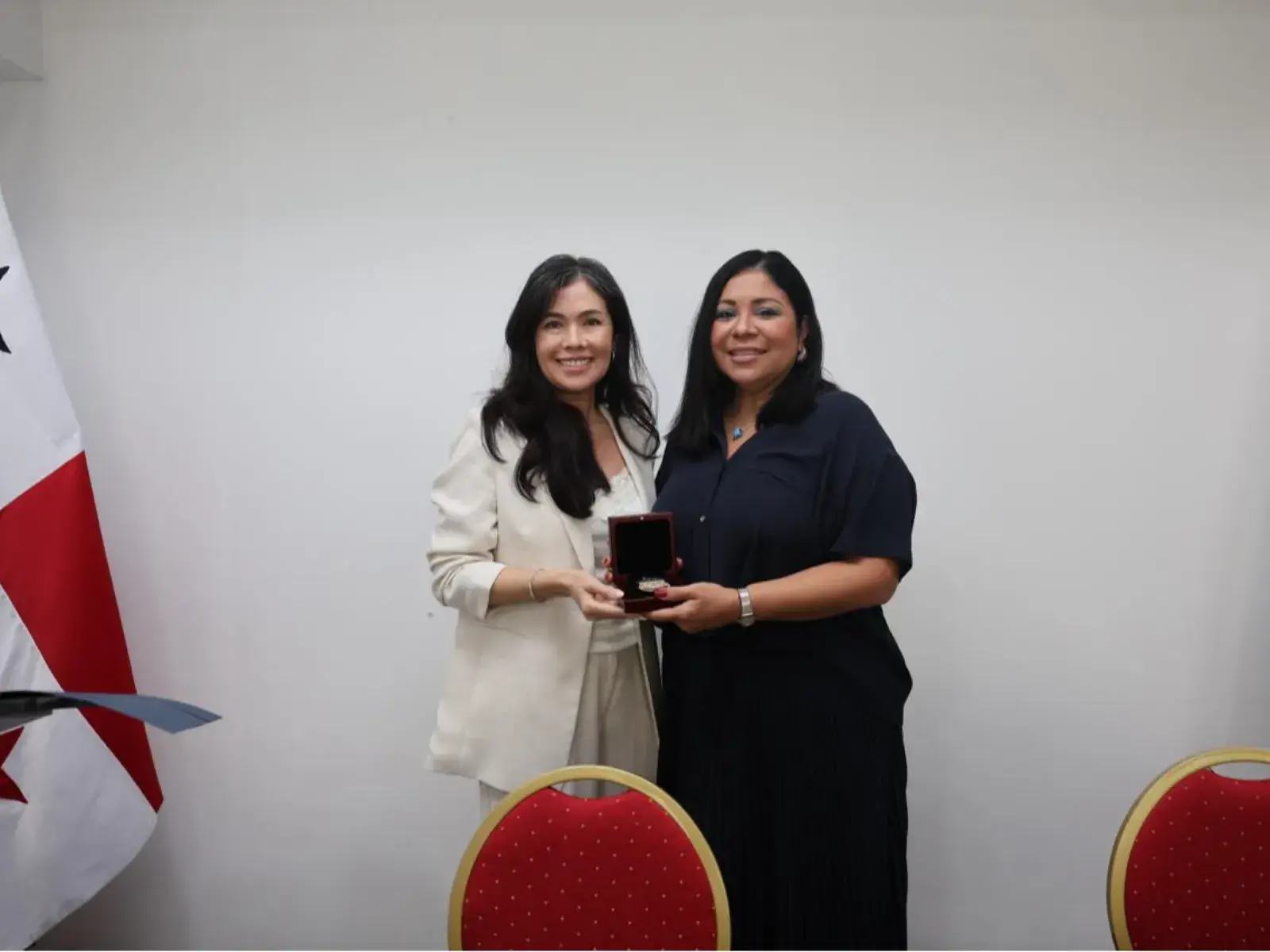 Aduanas recibe reconocimiento como la mejor Unidad de Transparencia Comercial de 2025